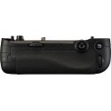 Nikon battery grip MB-D16