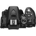 Nikon D5300 + 18-55mm AF-P VR Kit, must