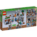 LEGO Minecraft toy blocks The Bedrock Adventures (21147)