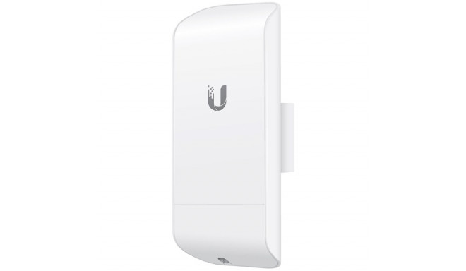 UBIQUITI airMAX NanoStation M2 loco; 2.4 GHz frequency band; Plug-and-play integration with airMAX a