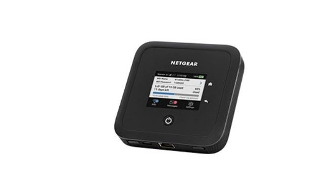 NetGear router MR5200 Nighthawk M5 WiFi 5G Hot Spot