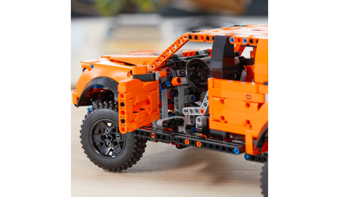LEGO Technic Ford F-150 Raptor