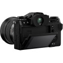 Fujifilm X-T5 + 16-80mm, must