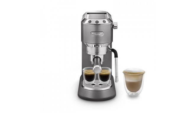 Espressomasin Dedica Delonghi, hall