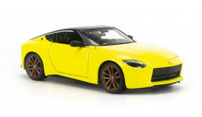 Composite model 2023 Nissan Z yellow 1/24