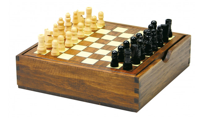 Tactic board game Chess