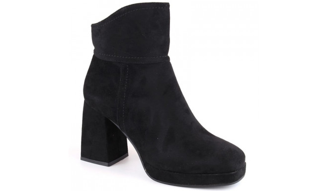 Suede ankle boots with a high heel and a platform, insulated M.Daszyński W SAN24A, black (38)