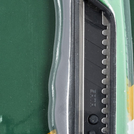 Pehme käepidemega nuga 18mm