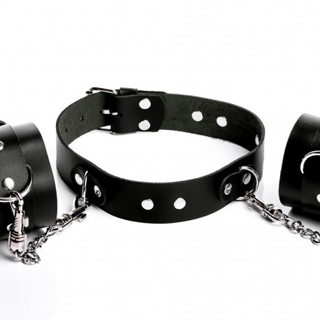 Temptation kitsas kaelarihm kettidega ühendatud käeraudadega