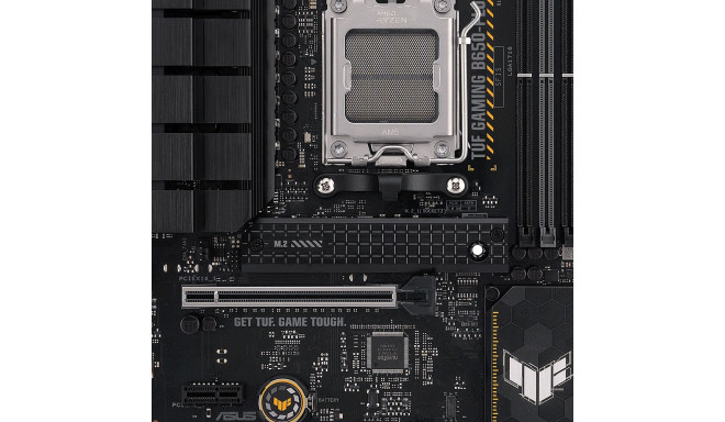 "MB ASUS TUF GAMING B650-PLUS (AMD.AM5.DDR5.ATX)"