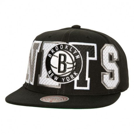 Mitchell & Ness Varsity Bust Snapback Brooklyn Nets HHSS6461-BNEYYPPPBLCK (OSFM)