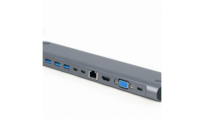 USB-C Hub HDMI GbE 5xUS B 2.0 3.1 3xUSB-C 1xPD