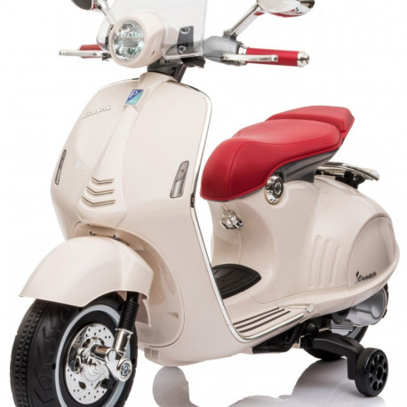 Vespa akutoitega roller alates 3. eluaastast tuled ja helid, valge