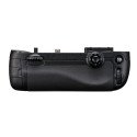 Nikon MB-D15 Multi-Power Battery Pack (D7100, D7200)