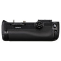 Nikon MB-D11 Multi-Power Battery Pack (D7000)
