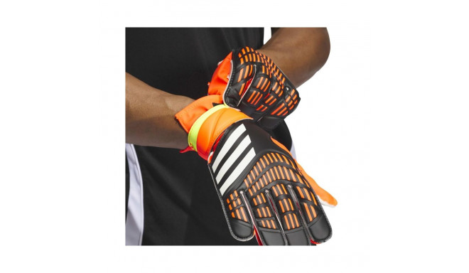 Adidas Predator Training M IQ4027 goalkeeper gloves (11)