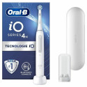 Электрическая зубная щетка Oral-B