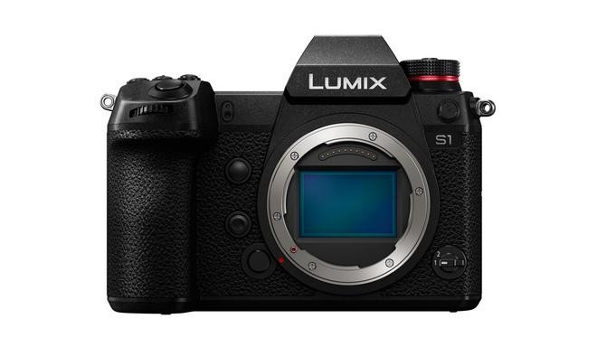 Panasonic Lumix DC-S1E-K digital MILC SLR Camera Body 24.2 MP CMOS 6000 x 4000 pixels Black