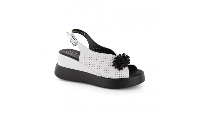 Leather wedge sandals with beads Filippo W PAW529B white (37)