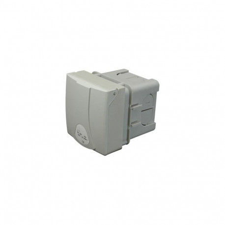 EZB 1653 16A. 400V. karp pistikupesale IP44