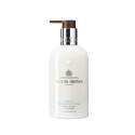 Ihupiim Molton Brown Coastal Cypress&Sea Fennel 300 ml