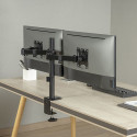 Bracket for two 17"-32" monitors