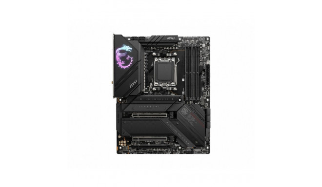 "MSI MPG X670E Carbon Wifi (AM5) (D)"