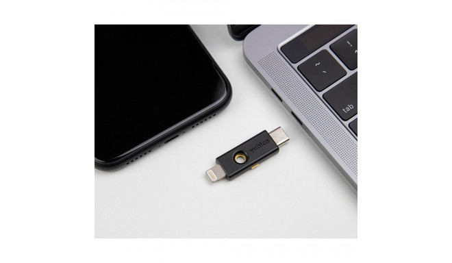 "YubiKey 5Ci USB-C/lightning"