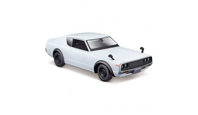 Composite model Nissan Skyline 2000GT-R 1973 1/24 white