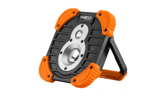 Akuga prožektor 750+250 lm COB