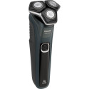 Philips Shaver Series 5000 S5884/69 -parranajokone puhdistusasemalla