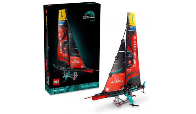 LEGO TECHNIC 42174 Emirates Team New Zealand AC75 Yacht