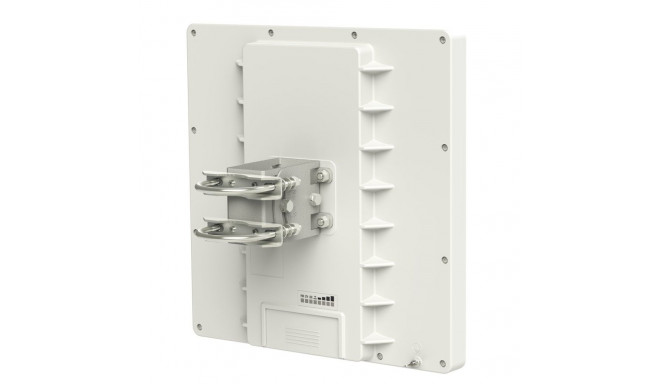 Mikrotik QRT 5 valge Power over Ethernet (PoE)