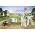 PLAYMOBIL WORLD OF HORSES Washing Station with Isabella and Lioness 71354