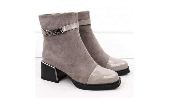 D&A S.Barski ankle boots with decorative heel Premium Collection W MR880-018 OLI269C (38)