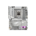 Gigabyte protsessoripere AMD Ryzen | Protsessori pesa AM5 | DDR5 DIMM | SATA ühenduste arv 4
