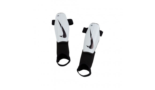 Nike Charge DX4610-100 shin guards (M (160-170cm))