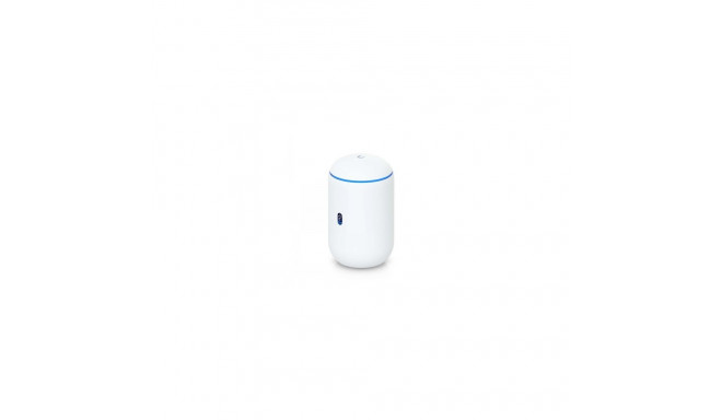 UBIQUITI DREAM ROUTER 7. DESKTOP 10G CLOUD GATEWAY WITH INTEGRATED WIFI 7, POE SWITCH, MICROSD STORA