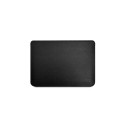 Guess Saffiano Triangle Logo case for a 14" laptop - black