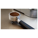 Philips espressoaparaat PSA3218/10 Barista Brew 15-baarise pumbaga integreeritud piimavahustiga pool