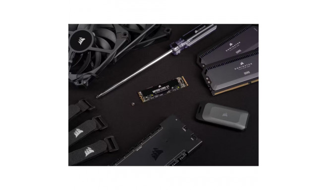 Corsair MP600 CORE XT 4 TB M.2 PCI Express 4.0 NVMe QLC 3D NAND