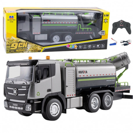 Huina tsisternveoauto 1:18, kaugjuhitav, veepihustiga