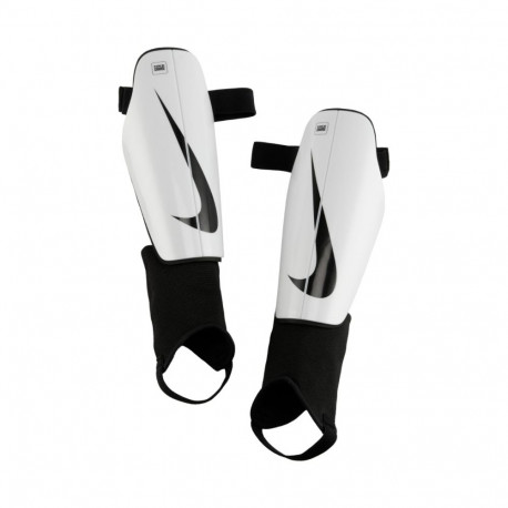 Ochraniacze piłkarskie Nike Charge białe DX4608 100 M