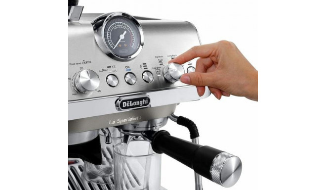 De’Longhi La Specialista Arte Compact Manual Bean to Cup coffee machine with Cold Brew