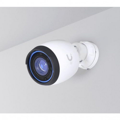 Ubiquiti G5 Professional Bullet IP security camera Indoor &amp; outdoor 3840 x 2160 pixels Ceili