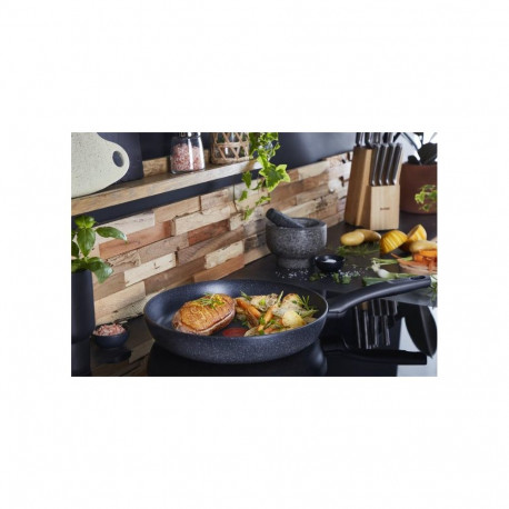 FRYPAN BLACK STONE 24CM