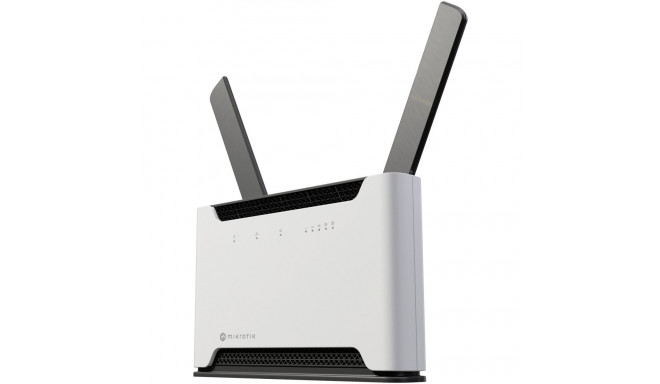 "MikroTik Chateau PRO AX H53UiG-5HaxQ2HaxQ. 4x4 2.4/5 GHz. 5x Gigabit. 1x PoE-out. USB"