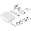 "UBIQUITI AP Outdoor BE10800 WiFi7 1x2.5G PoE+ 6 Streams 300+User"