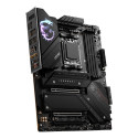 MSI MPG X670E CARBON WIFI emaplaat AMD X670 Socket AM5 ATX