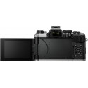 OM SYSTEM OM-5 Mark II + 14-150mm, silver